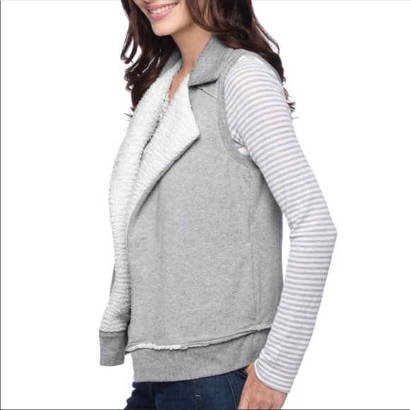 NWOT Splendid Bowery Reversable Sherpa Hoodie - Picture 3 of 8